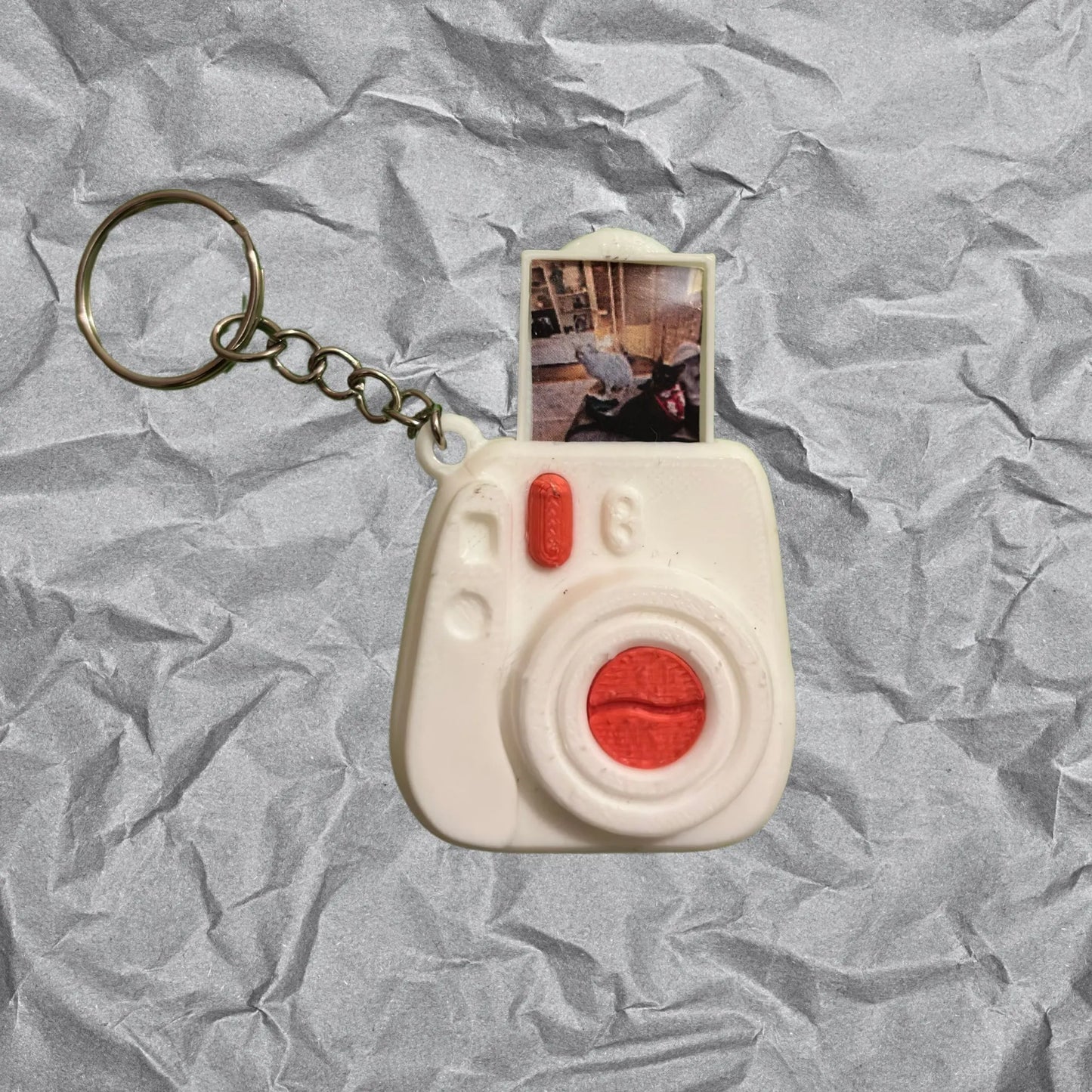 Llavero especial de cámara vintage y guarda foto, impreso en 3D.