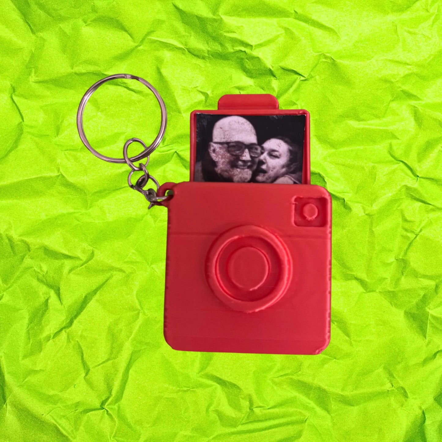 Llavero guarda foto personalizable con forma de cámara instantánea